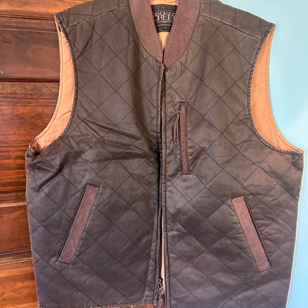 Men's Quilted Black and Brown Vest NWT